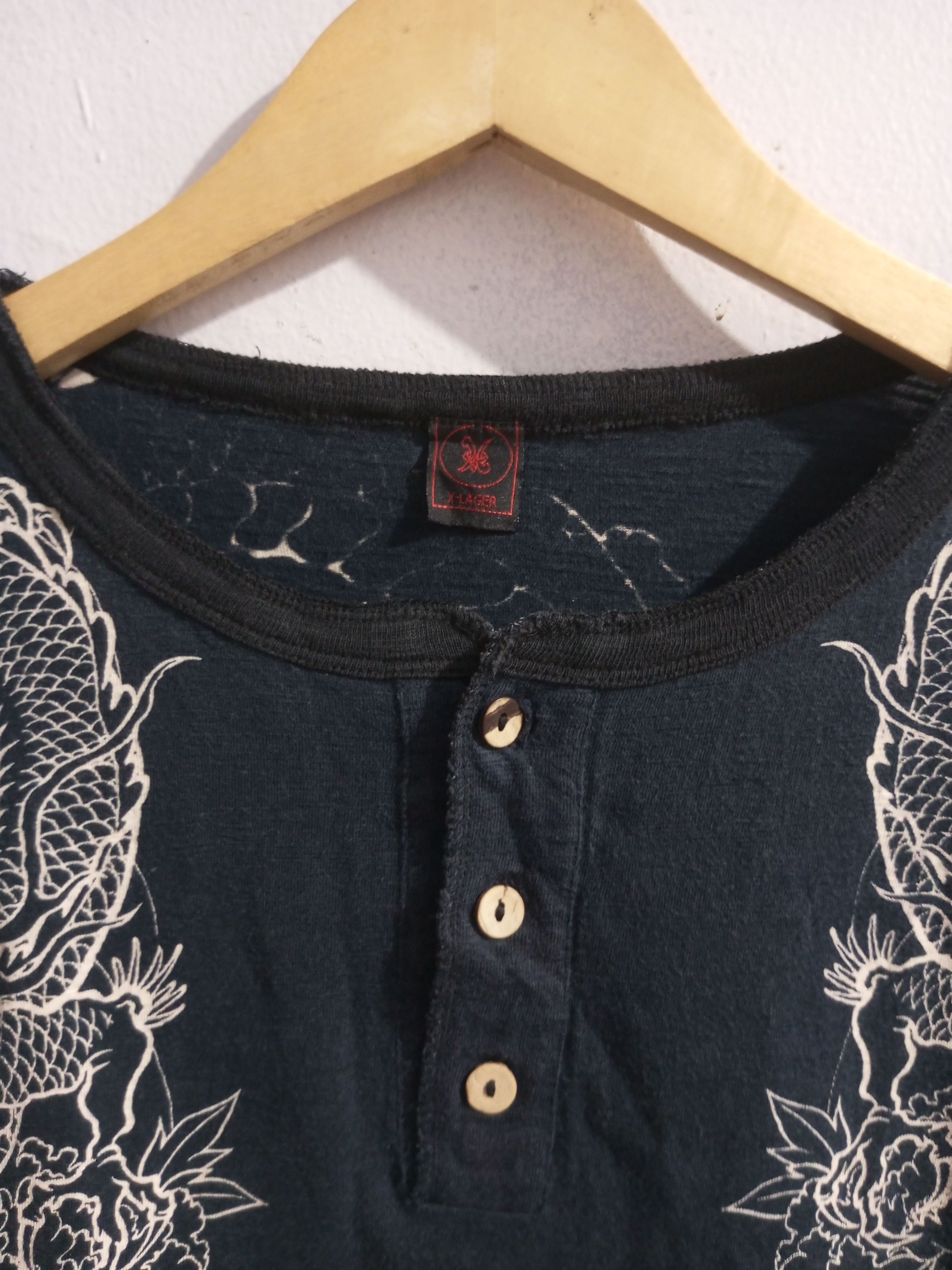 Karakuri Tamashii Vintage sukajan Shanghai colar dragon vs tigers tee Size US L / EU 52-54 / 3 - 7 Thumbnail