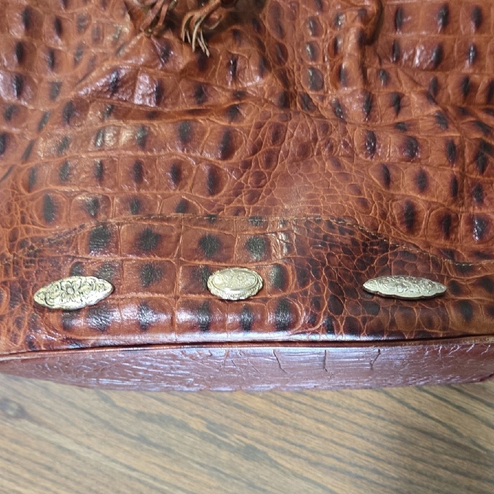 & Other Stories Vintage Crocodile Pattern Leather Women's Bucket Bag Size ONE SIZE - 4 Thumbnail
