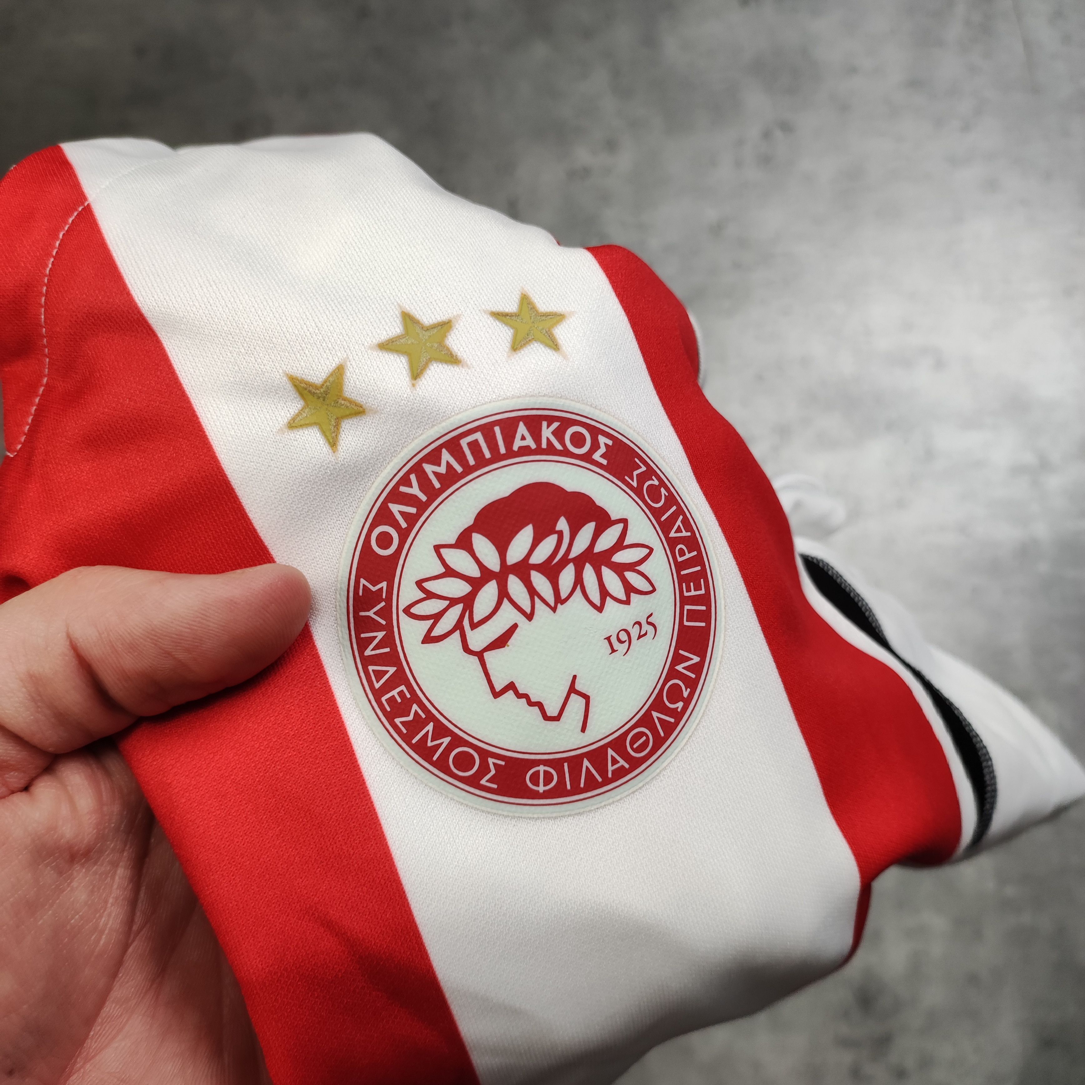Vintage Vintage RARE Olympiakos FC Home Football Puma Jersey Size US XL / EU 56 / 4 - 6 Thumbnail