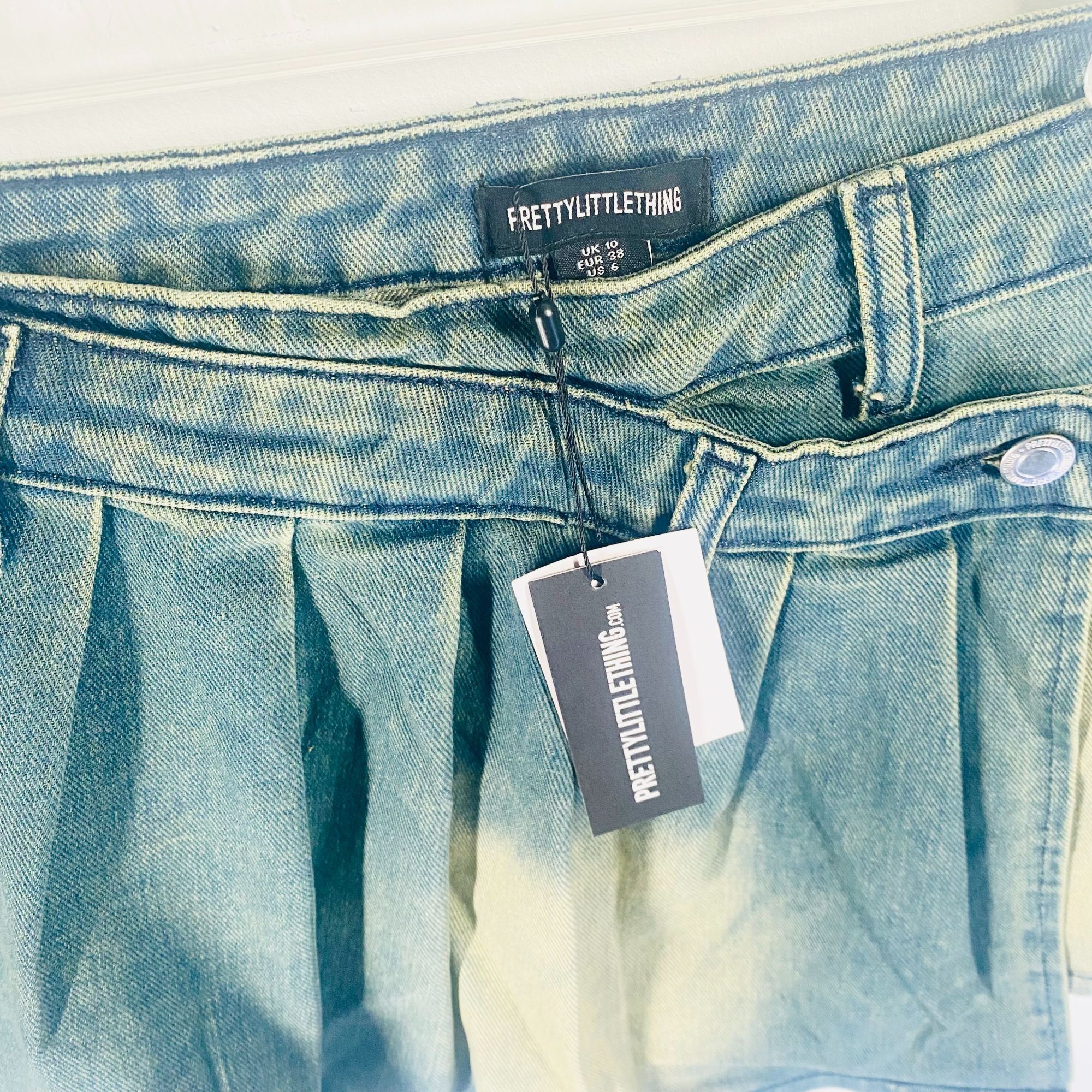 PrettyLittleThing PrettyLittleThing Denim Pleated Skirt With Side Zipper In Bl Size 28" / US 6 / IT 42 - 2 Thumbnail