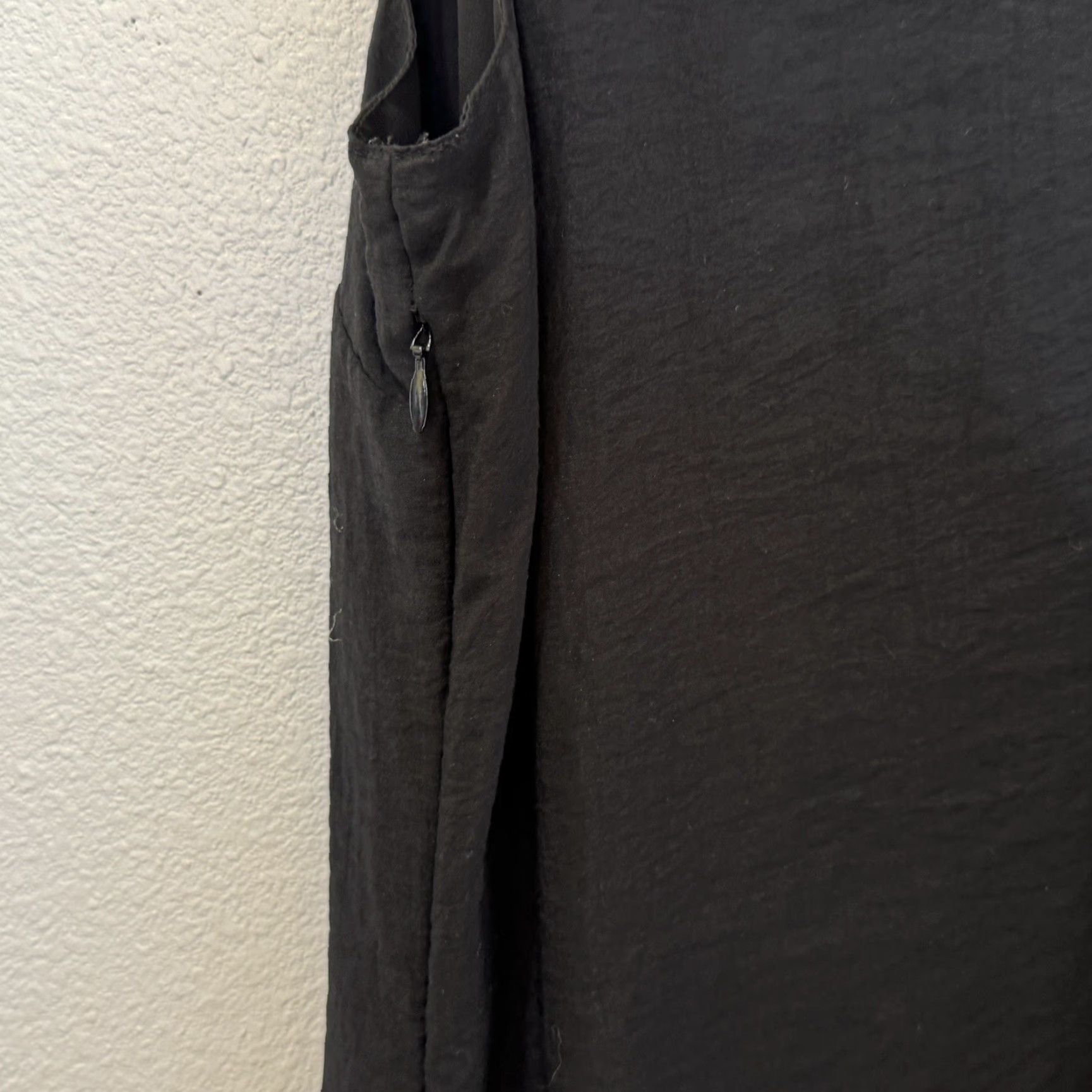 Coldwater Creek VINTAGE? Coldwater Creek Shift Dress Womens 18 Black Sleeveless V-Neck Lined Side Zip Knee Length Chiffon Plus Size Women Dress Size XXL / US 16-18 / IT 52-54 - 6 Thumbnail