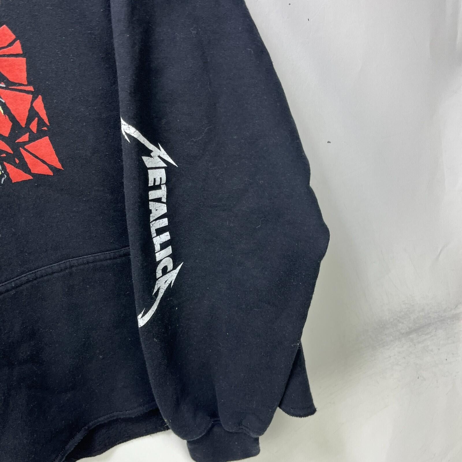 Metallica Vintage Metallica One Skull Red Shattered Glass Hoodie XL Size US XL / EU 56 / 4 - 3 Thumbnail