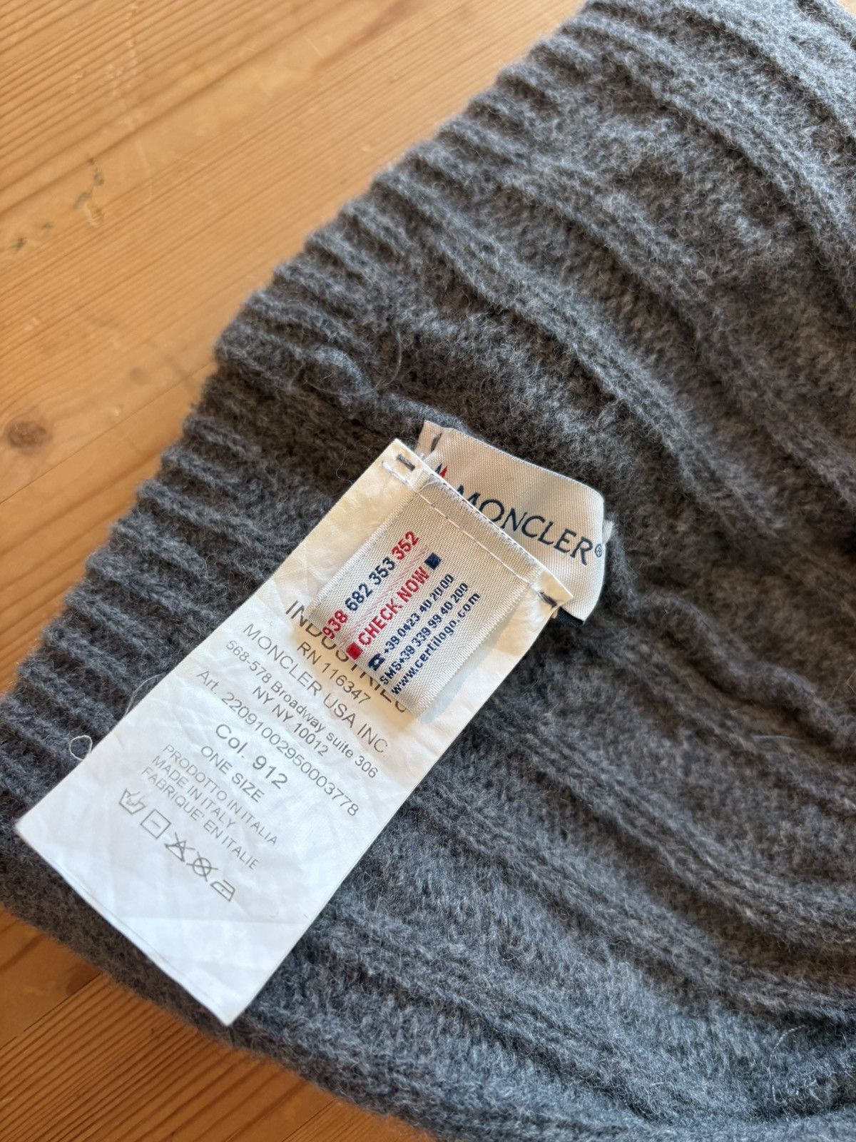Moncler Moncler Berretto Womens Beanie Size ONE SIZE - 8 Thumbnail