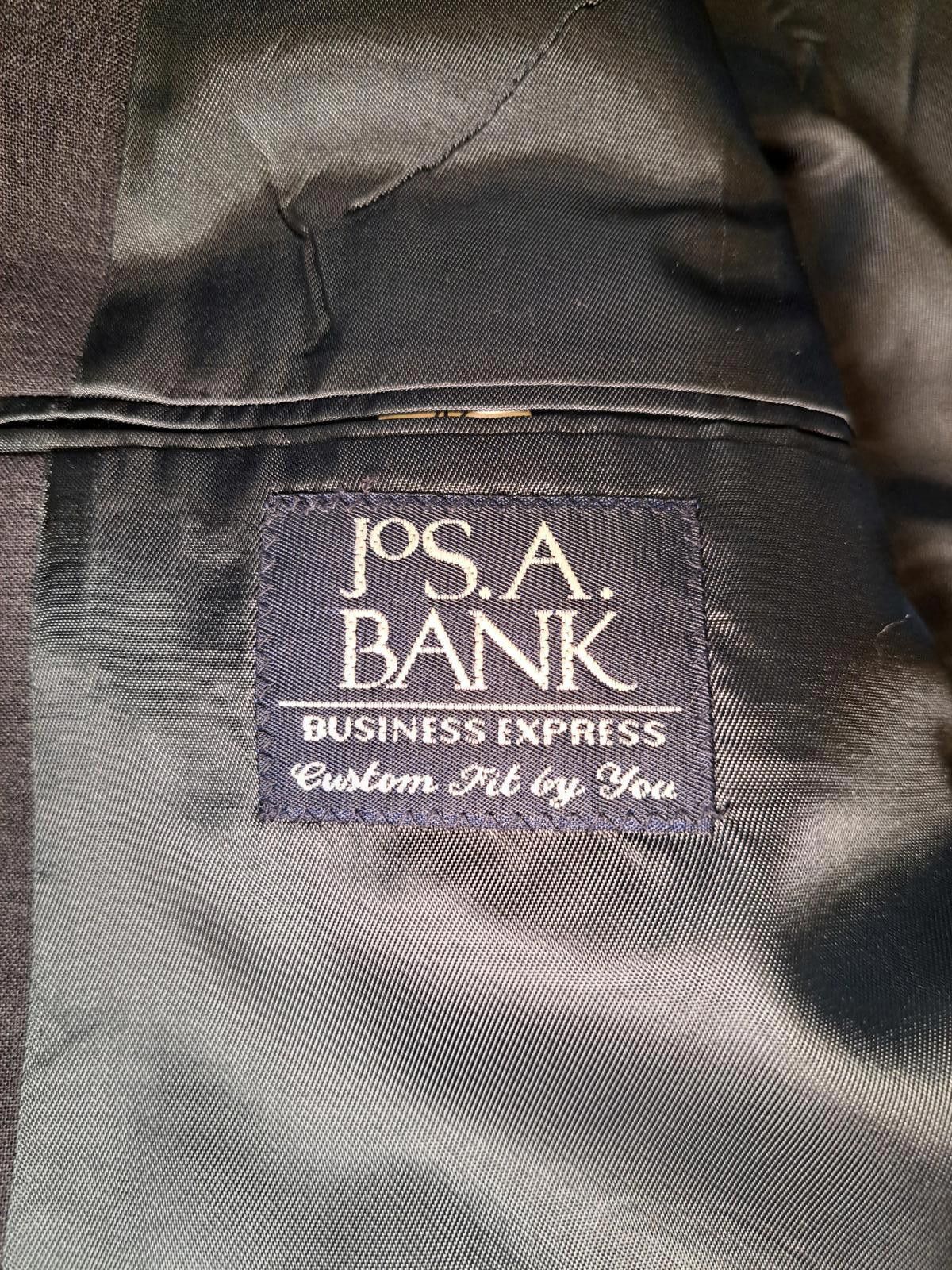 Jos. A. Bank Jos A Bank 2 Piece Suit Mens 42R 30x29 Gray 100% Virgin Wool Size 42R - 3 Thumbnail
