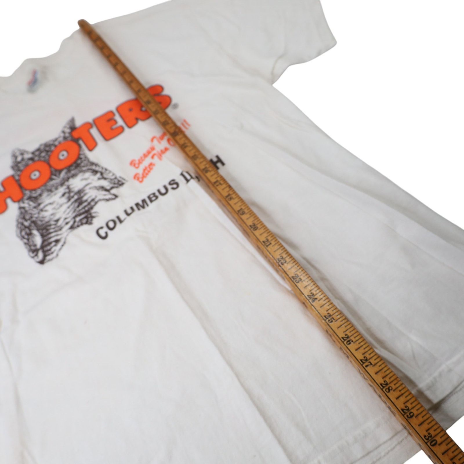 Vintage Vintage Hooters Restaurant Graphic T Shirt Size US L / EU 52-54 / 3 - 7 Thumbnail