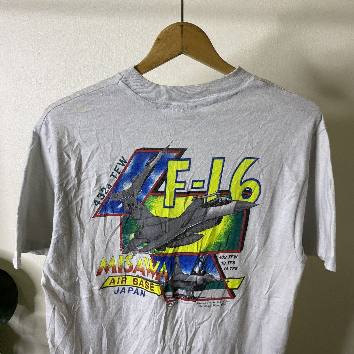 Vintage 1980s F-16 Jet Misawa Air Base Japan T Shirt Size US M / EU 48-50 / 2 - 2 Thumbnail