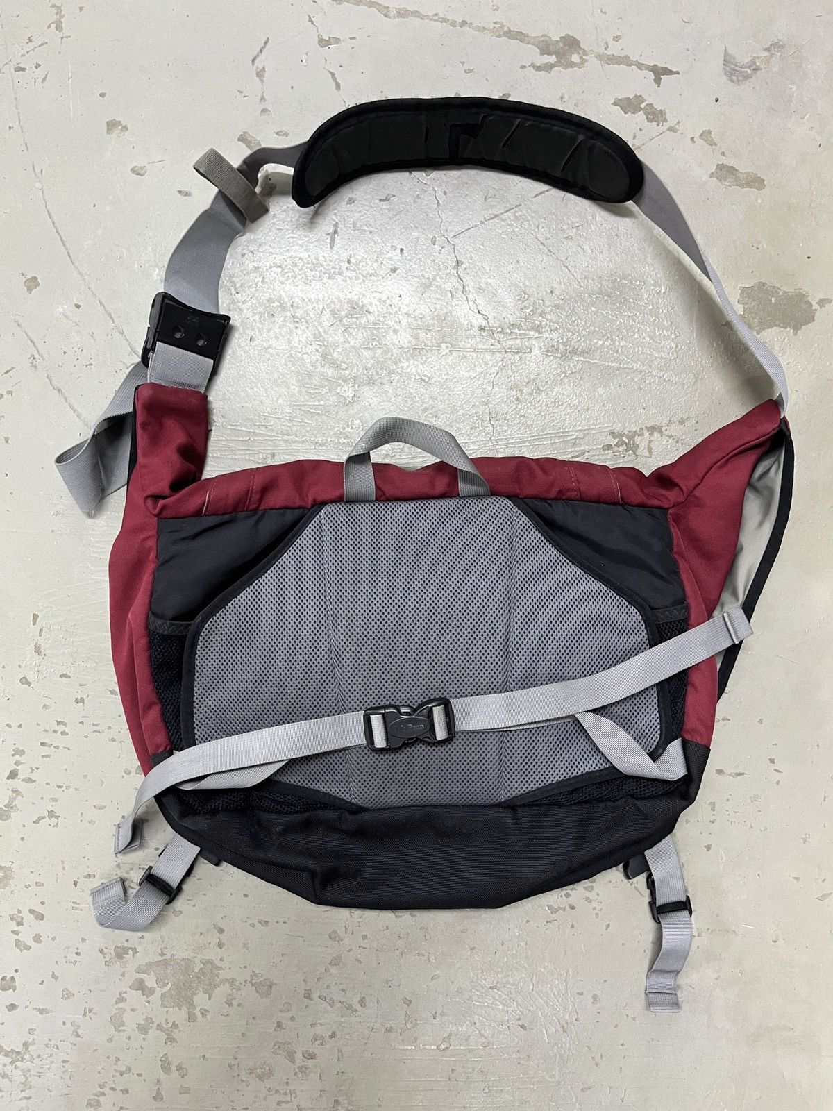 L.L. Bean L.L. Bean Hike Tactical Messenger Crossbody Gorpcore Bag Size ONE SIZE - 14 Thumbnail