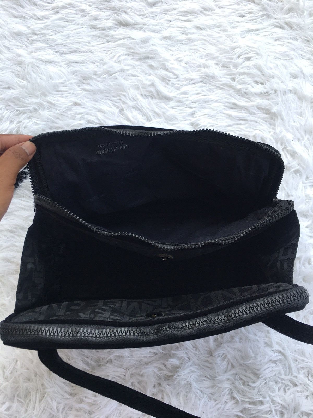 Fendi Rare Vintage Fendissme Shoulder Bag Size ONE SIZE - 13 Thumbnail