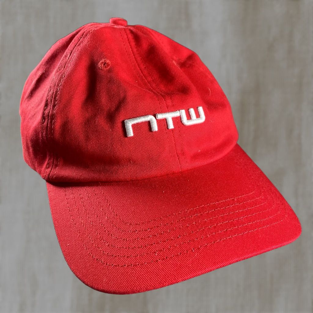 Vintage NTWOWAYS NoTwoWays Hat OSFA Streetwear Red Strapback Sidemen Callux NTW Red Strapback Hat Men One Size Baseball Cap Mens Size ONE SIZE - 1 Thumbnail