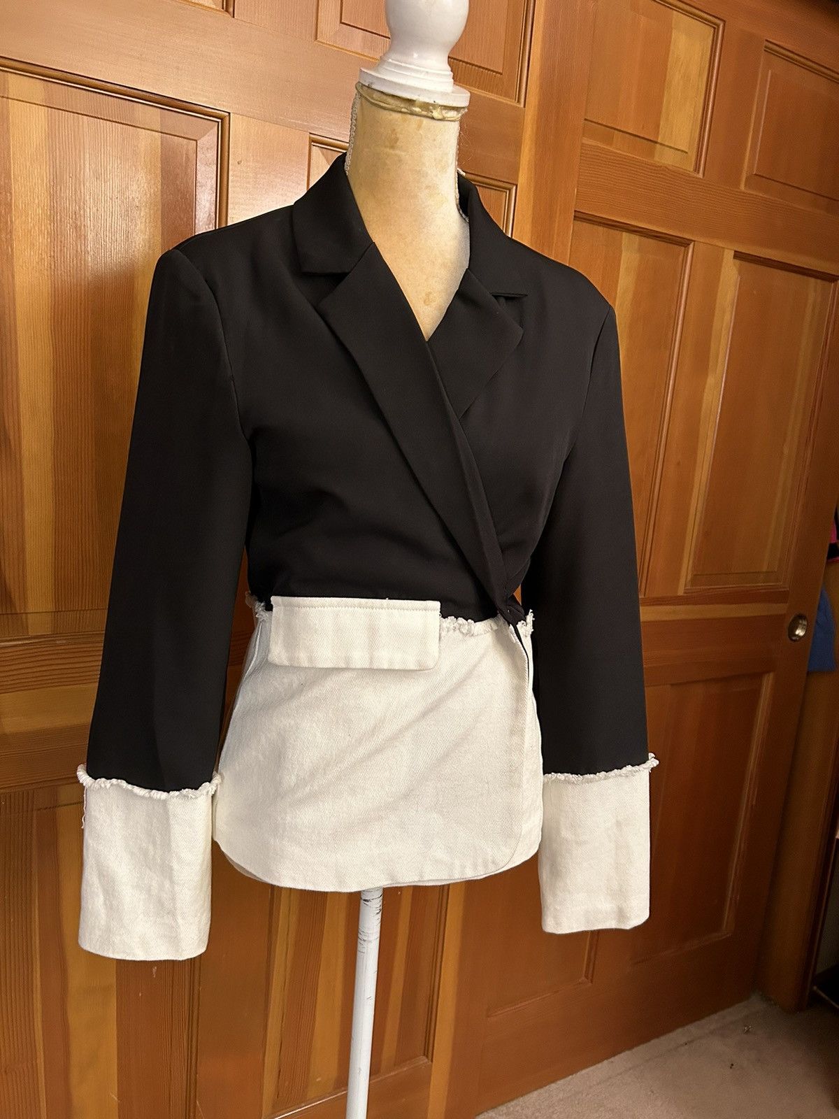 Designer × Other NWT, Lavishly Paris Women’s Limited Edition Fall Blazer Size S / US 4 / IT 40 - 12 Thumbnail