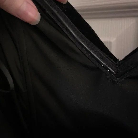 Express Express Black Velvet Velour Strapless Jumpsuit 12 Size 34" / US 12 / IT 48 - 6 Thumbnail