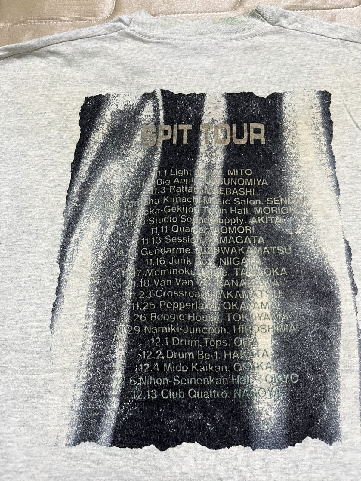 Band Tees Rare Vintage 1993 Outrage Spit Tour Distressed Band T-Shirt Size US L / EU 52-54 / 3 - 4 Thumbnail