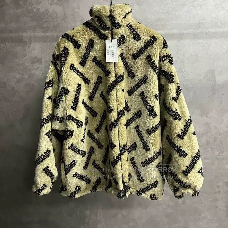 Balenciaga Balenciaga Multicolor Letter Full Print High Neck Long Sle Size XXS / US 00 / IT 34 - 1 Thumbnail