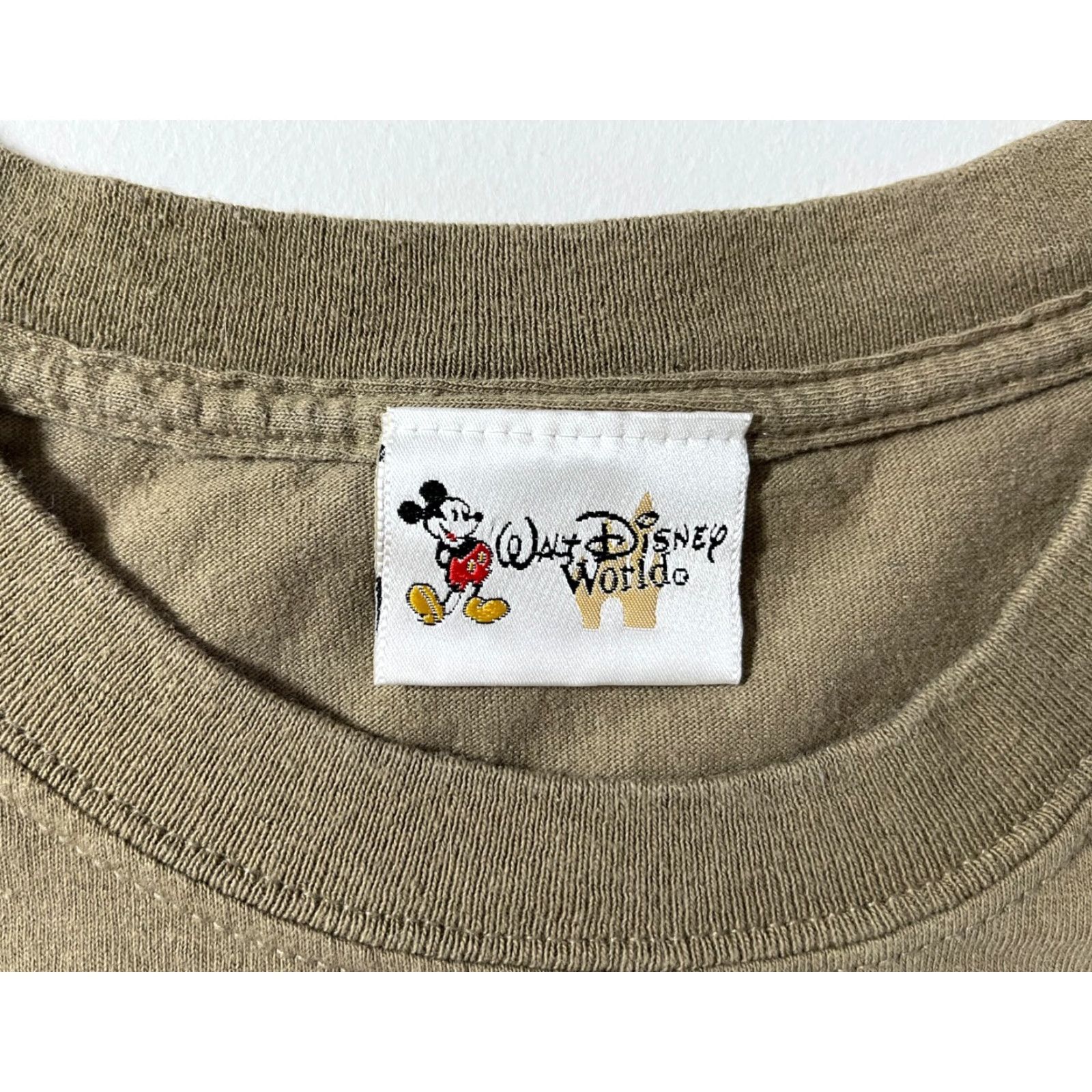 Disney VINTAGE Walt Disney World T-Shirt Grumpy Sz L Adult Unisex Khaki Brown 90s Cartoon Mens Size US L / EU 52-54 / 3 - 6 Thumbnail
