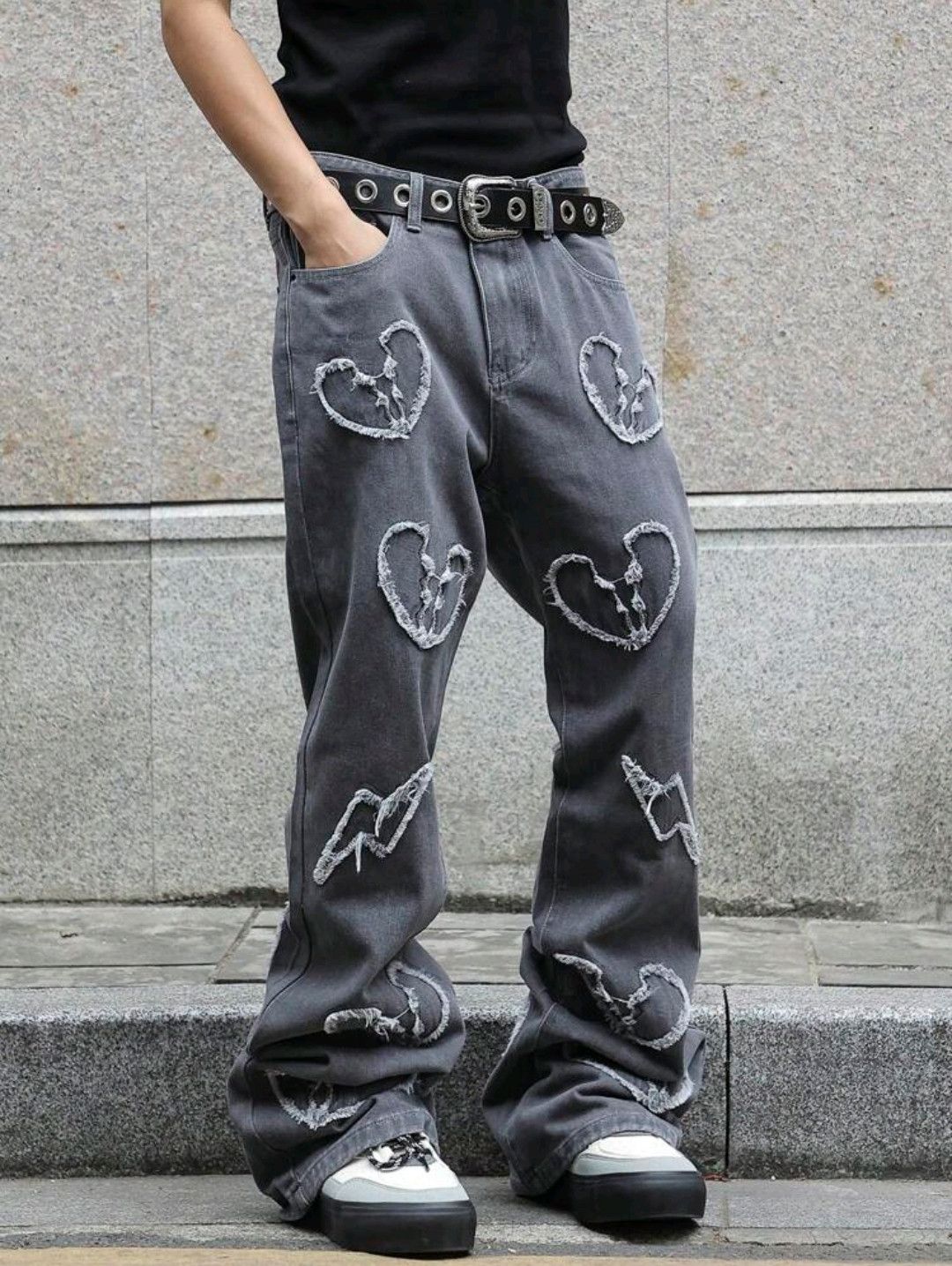 Japanese Brand × Jean Heart Frayed Design Pocket Straight Loose Casual Jeans Size US 32 / EU 48 - 1 Thumbnail