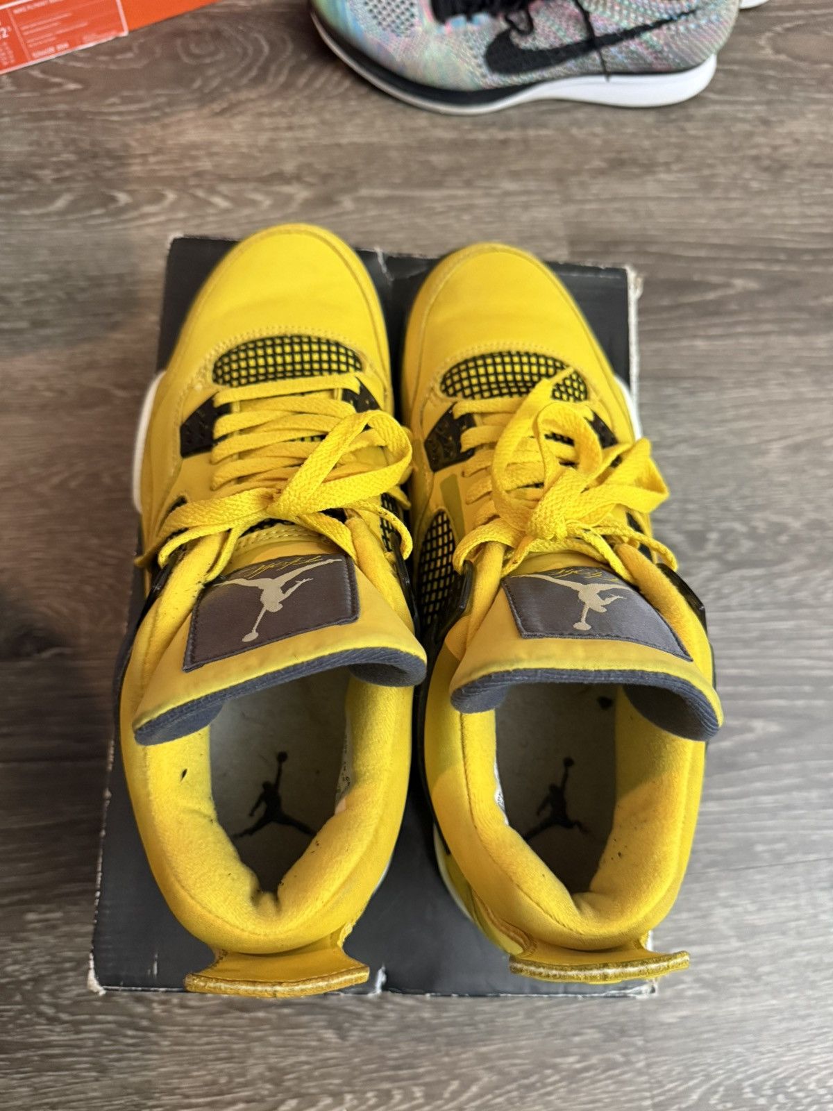 Nike ORIGINAL lightning jordan 4 Size US 10.5 / EU 43-44 - 8 Thumbnail
