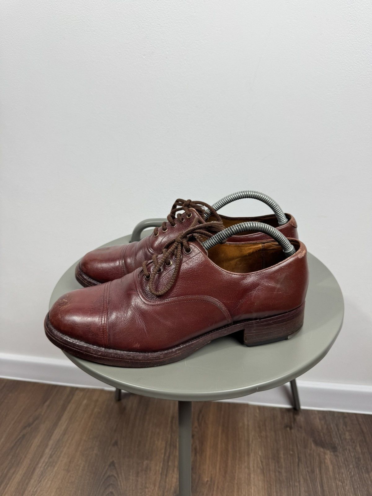 Other Vintage Heavy Leather Oxford Shoes US 9 Metal Heel Taps Size US 9 / EU 42 - 7 Thumbnail