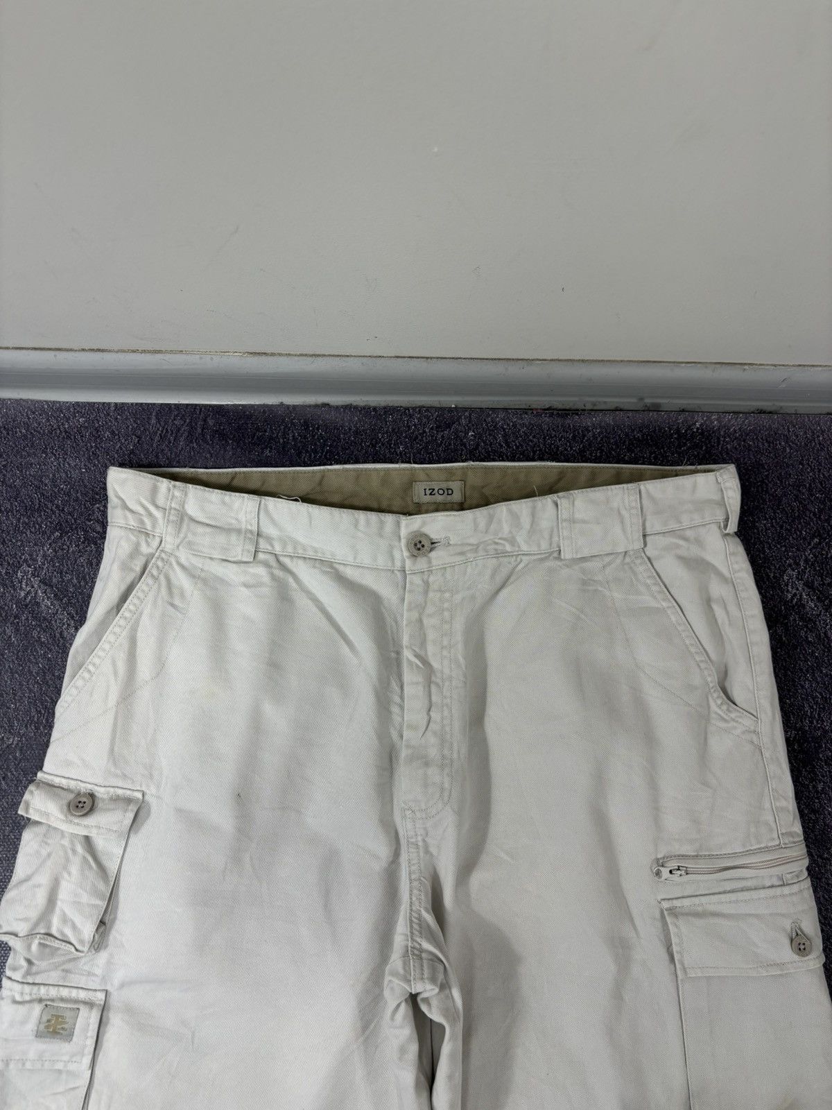 Izod Vintage Izod 2000s Wide Leg Skate Hype Baggy Cargo Shorts Size US 38 / EU 54 - 9 Thumbnail