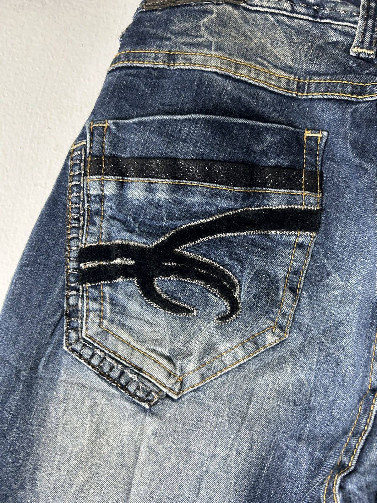 If Six Was Nine Red Pepper Union Jack Punk Flare Jeans Size US 36 / EU 52 - 4 Thumbnail