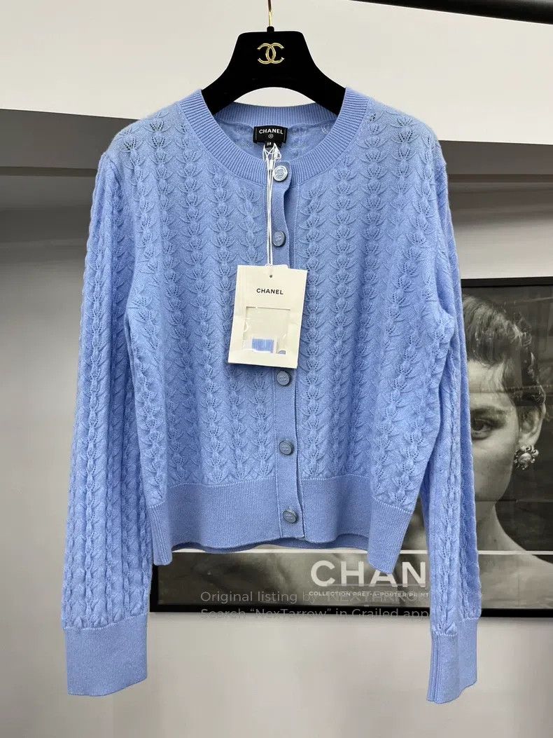 Chanel Chanel 24B blue cashmere knitted cardigan coat Size XS / US 0-2 / IT 36-38 - 1 Thumbnail