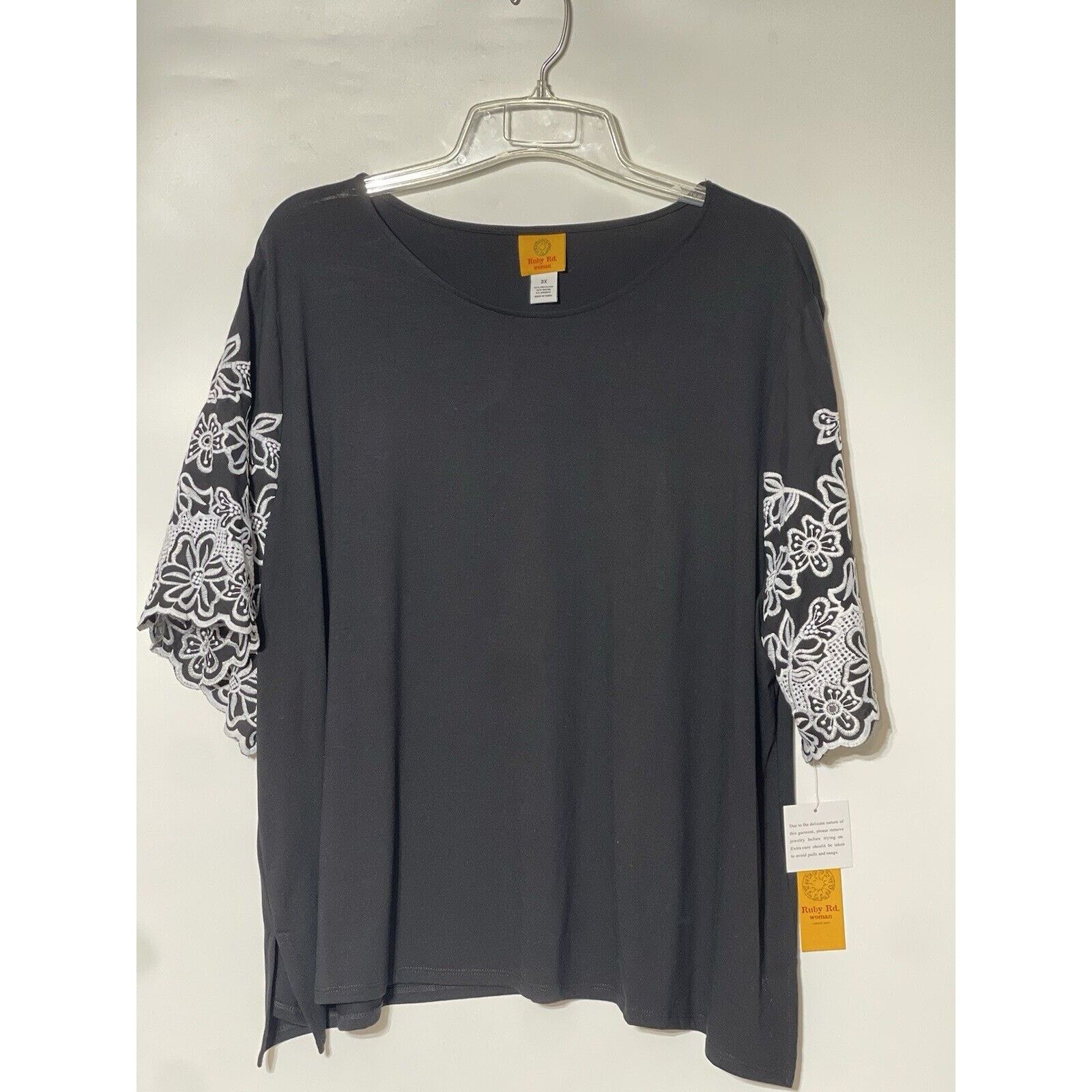 Other Ruby Road Womens Plus 3X Knit Top Embroidered Floral Sleeves Size 3XL / US 20-22 - 1 Thumbnail