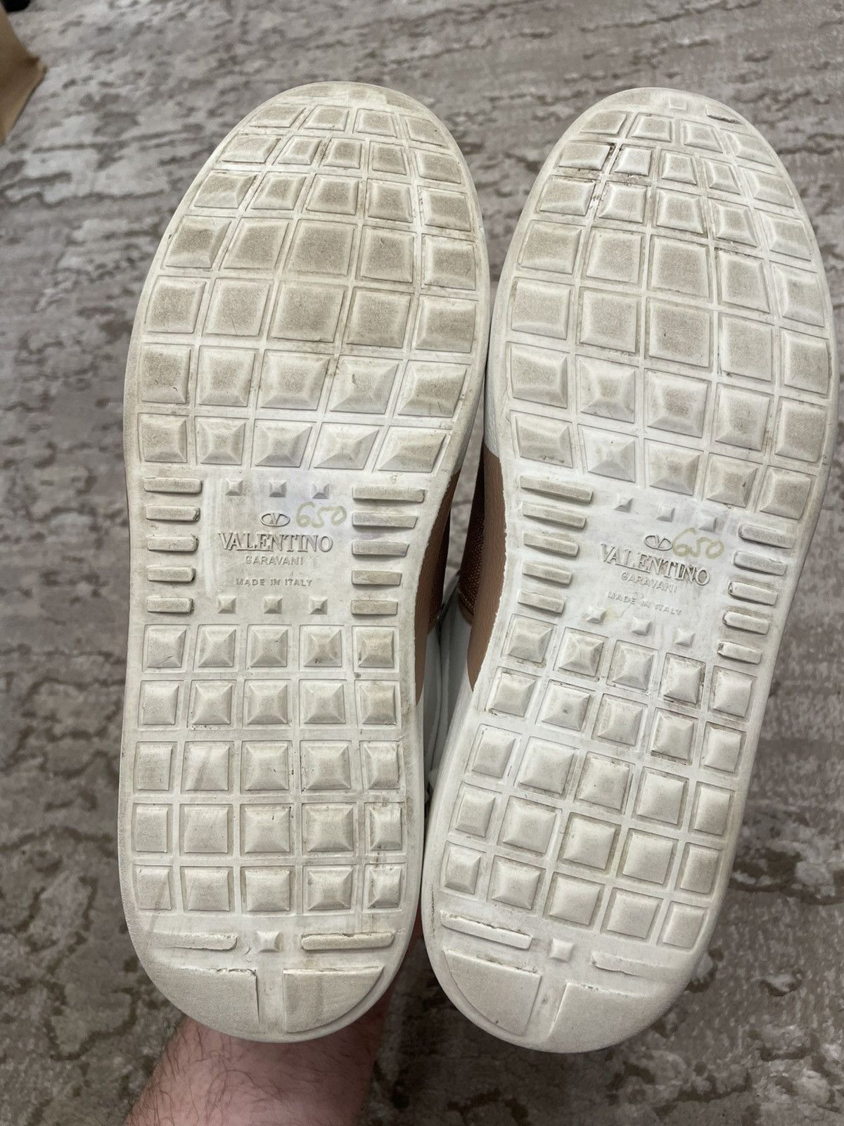 Valentino Valentino Garavani Rock stud White Sneaker Size UK 5 EUR 38 Size US 8 / IT 38 - 6 Thumbnail
