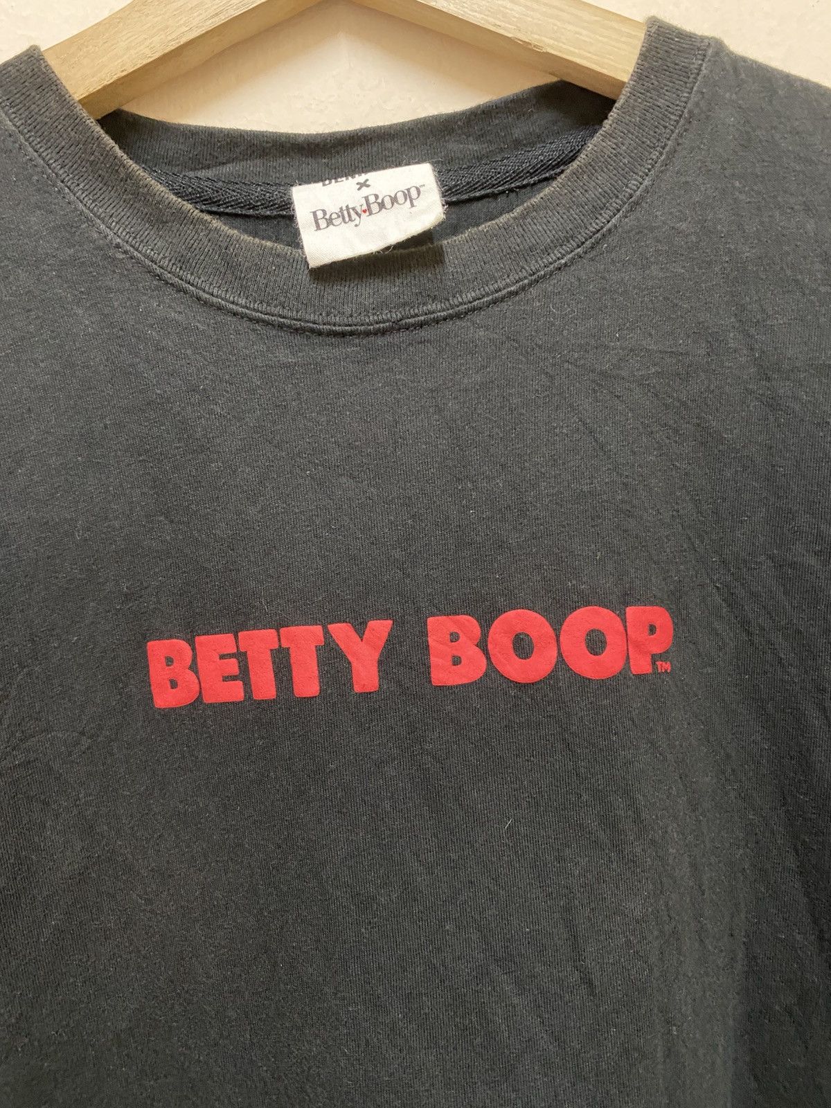 The Unbranded Brand Betty Boop Short Sleeve Crewneck Tee Size US L / EU 52-54 / 3 - 3 Thumbnail