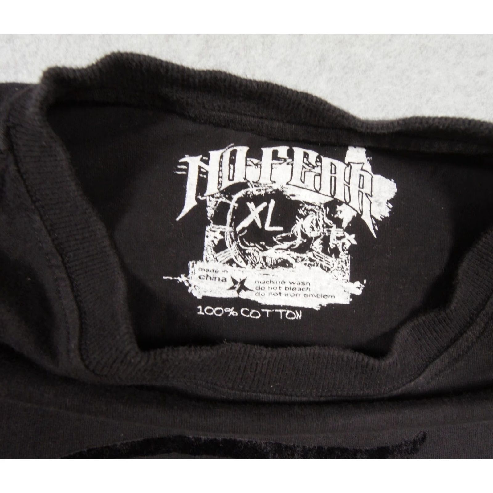 No Fear No Fear Shirt Mens XL Black Grunge Tee Wings Crest Skull Crewneck Adult XL Black Graphic Tee Mens Size US XL / EU 56 / 4 - 5 Thumbnail