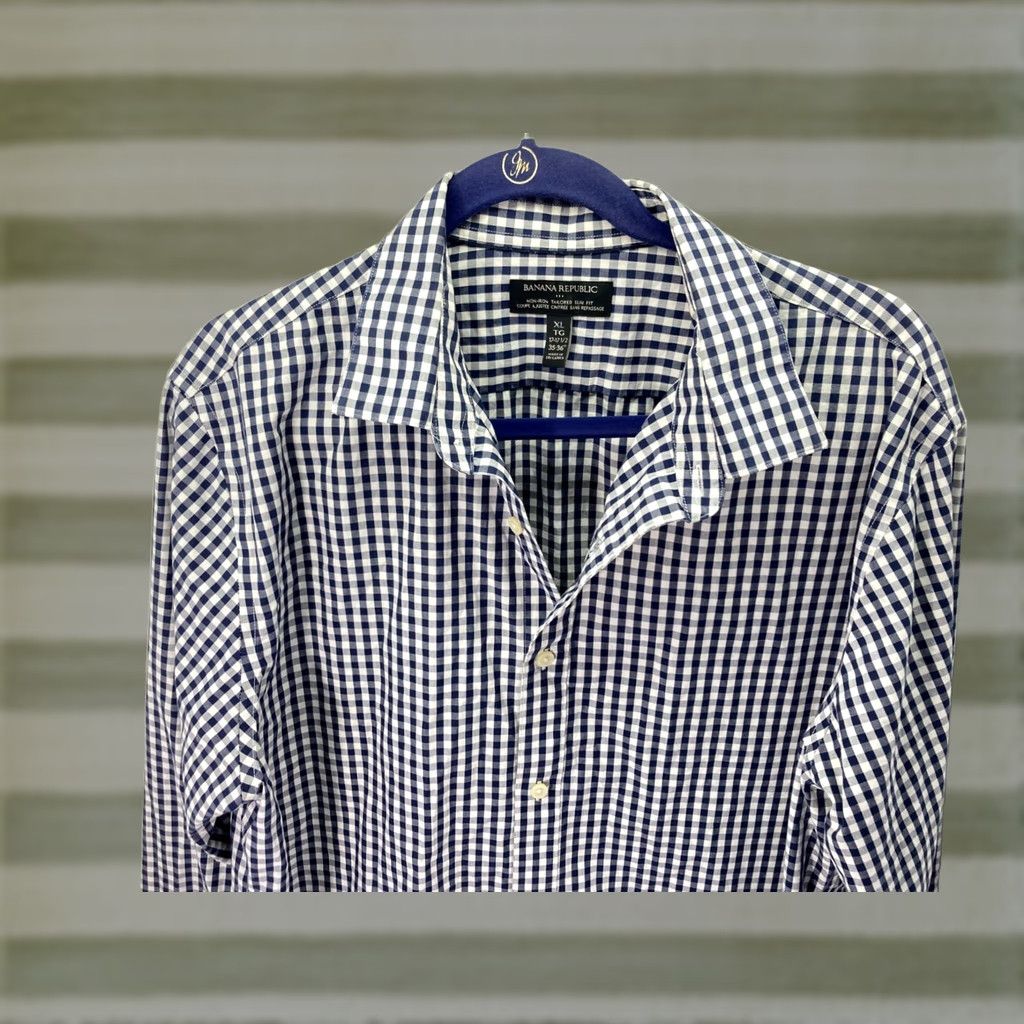 Banana Republic VINTAGE Banana Republic Button Up Shirt XL Mens Blue White Non Iron Tailored Slim Fit Size US XL / EU 56 / 4 - 1 Thumbnail