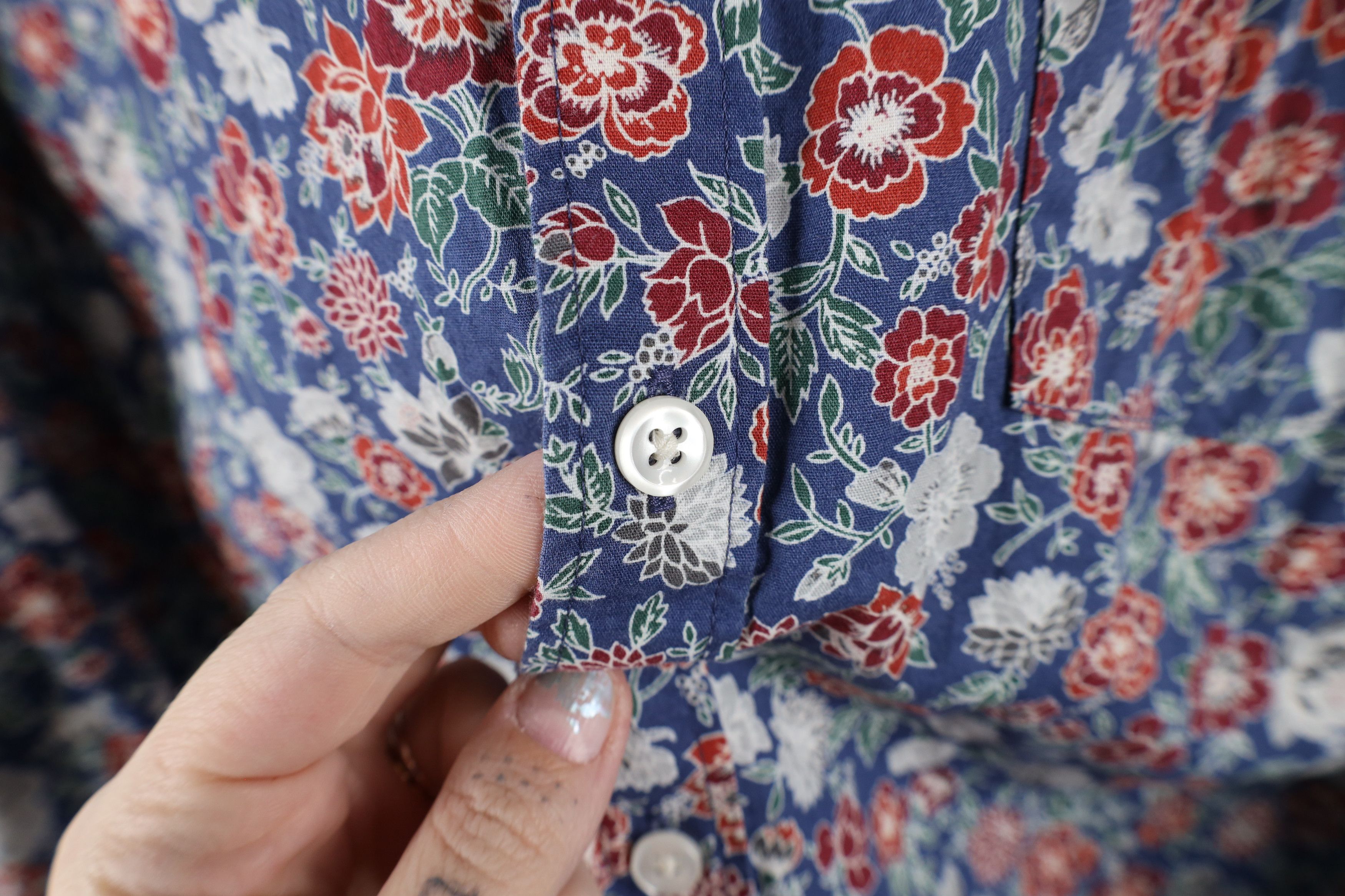 Express × Vintage Express Soft Wash Flower All Over Print Button Down Shirt Size US M / EU 48-50 / 2 - 5 Thumbnail