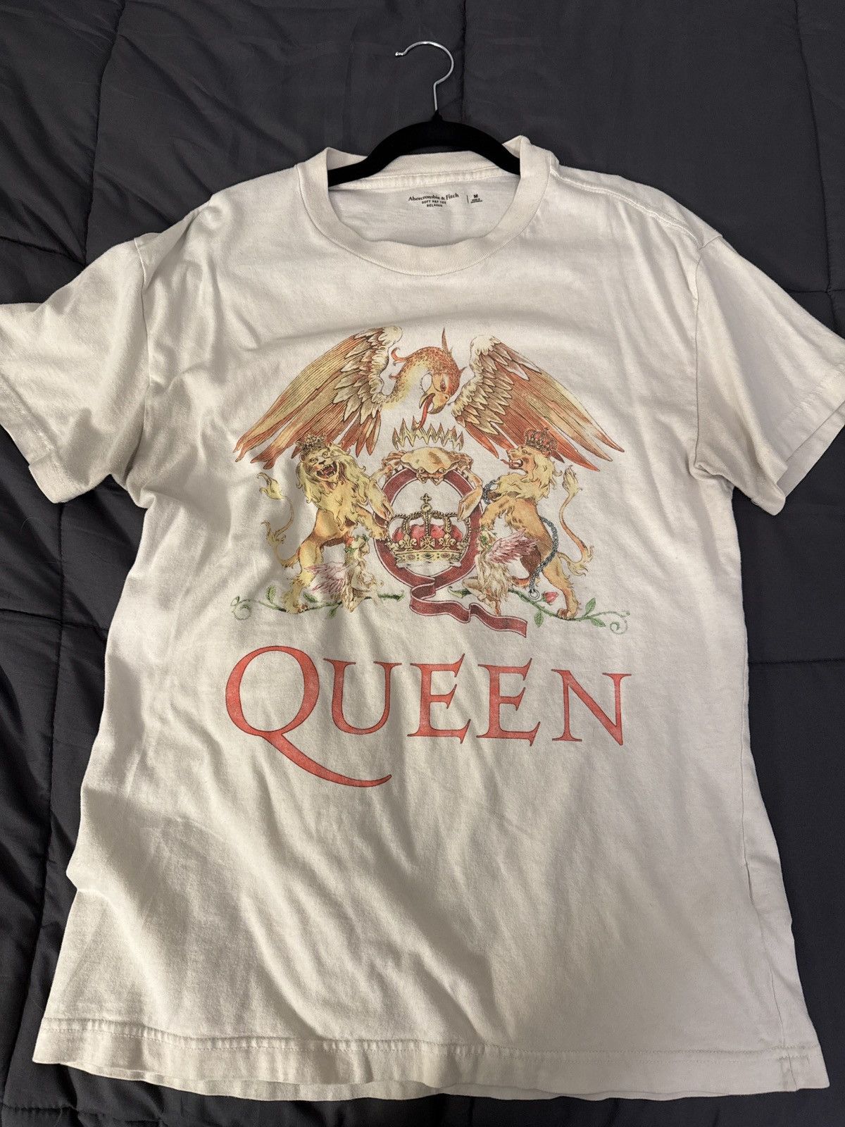Abercrombie & Fitch Men’s M QUEEN ABERCROMBIE & FITCH GRAPHIC TEE Size US M / EU 48-50 / 2 - 1 Thumbnail
