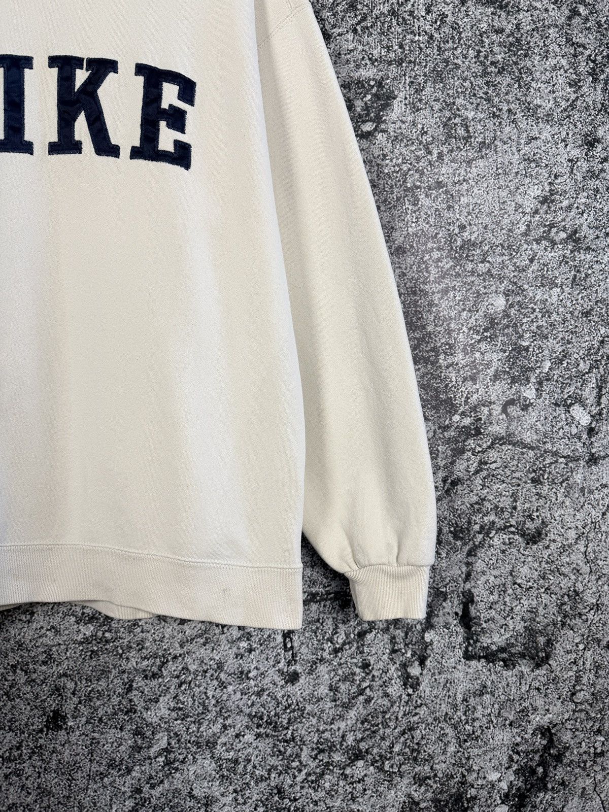 Nike Nike Vintage 90s Crewneck Sweatshirt Big Logo Pullover Sz M Size US M / EU 48-50 / 2 - 5 Thumbnail