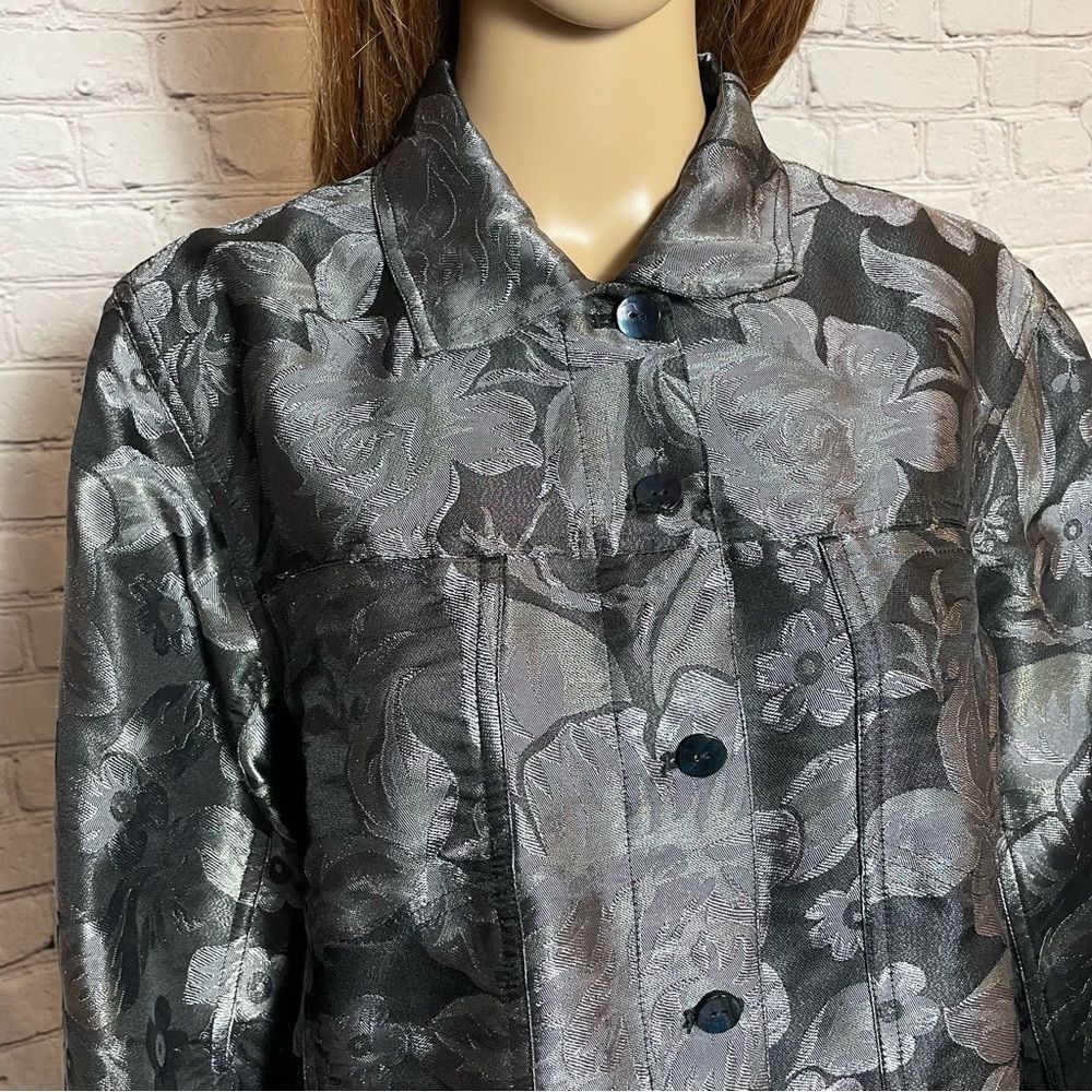 Chicos Chico's Silk Blend Floral Grey Denim Jacket Size 1 US M Size M / US 6-8 / IT 42-44 - 2 Thumbnail