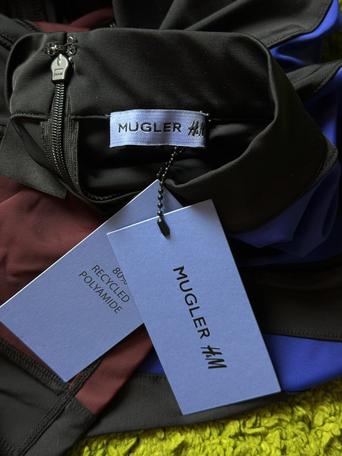 H&M × Mugler Mugler x H&M mini dress NWT Size M / US 6-8 / IT 42-44 - 6 Thumbnail