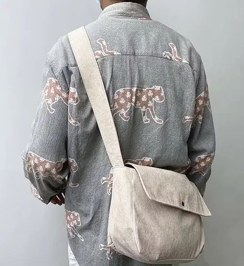 Japanese Brand Fashion corduroy shoulder bag messenger bag Size ONE SIZE - 3 Thumbnail