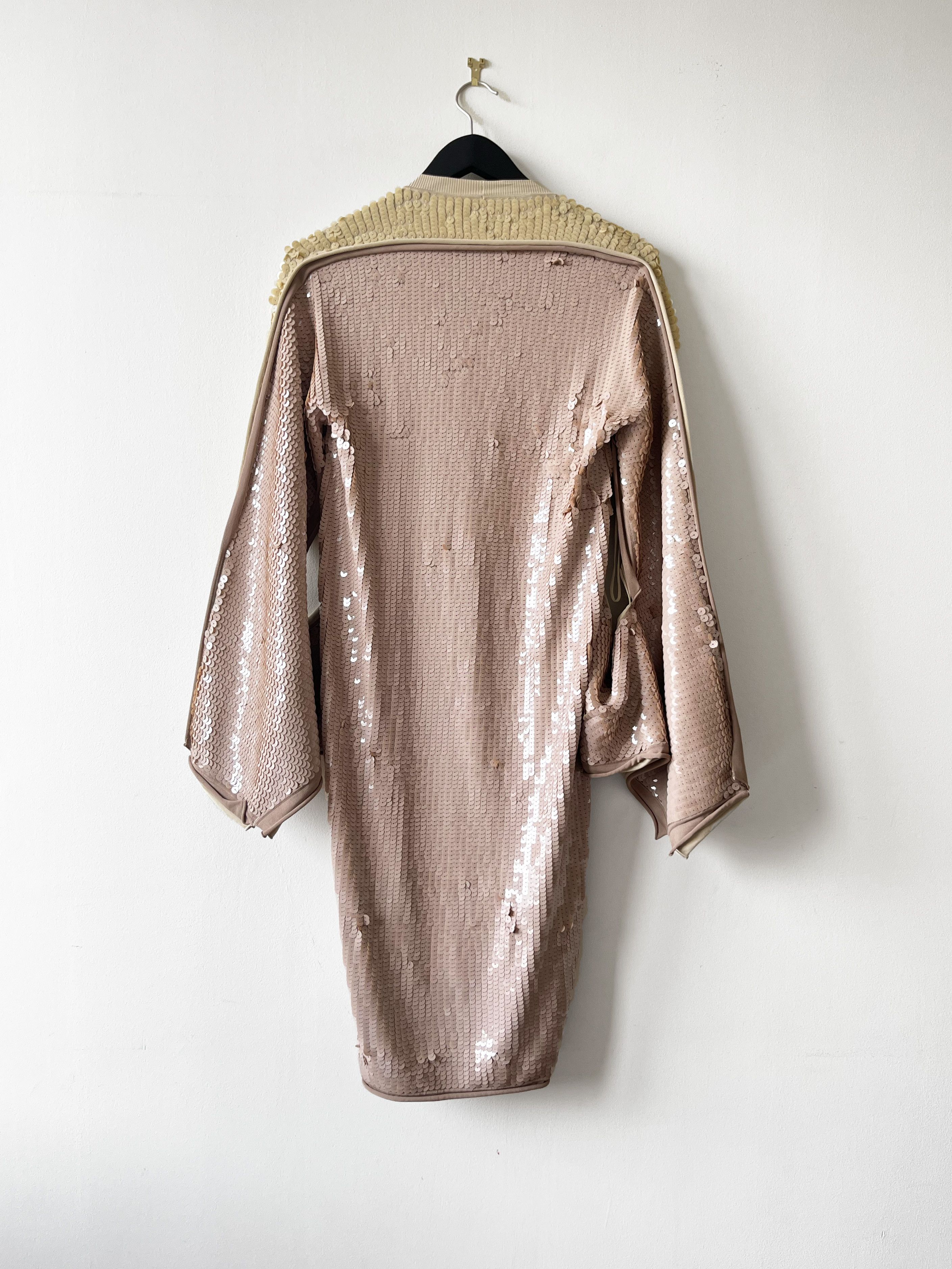 Bottega Veneta Bottega Veneta FW2020 Sequins batwing dress Size XS / US 0-2 / IT 36-38 - 4 Thumbnail