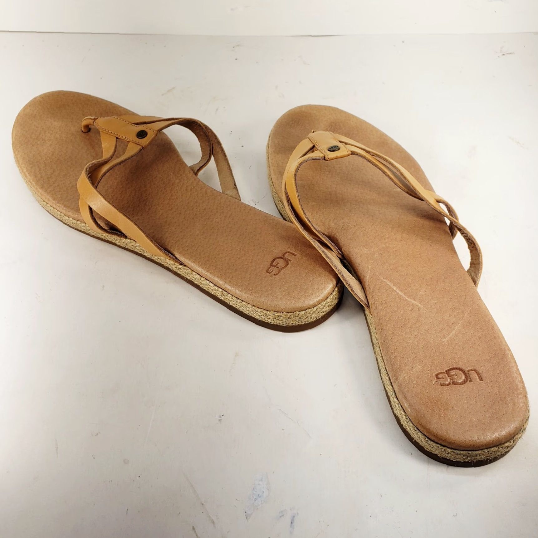 Ugg VINTAGE? No. Sorry, cannot determine. Size US 8 / IT 38 - 5 Thumbnail