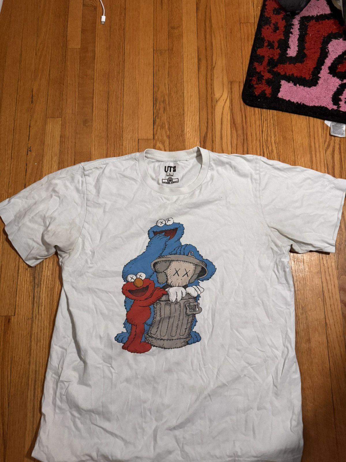 Kaws × Uniqlo Uniqlo kaws Sesame Street Size US L / EU 52-54 / 3 - 1 Thumbnail