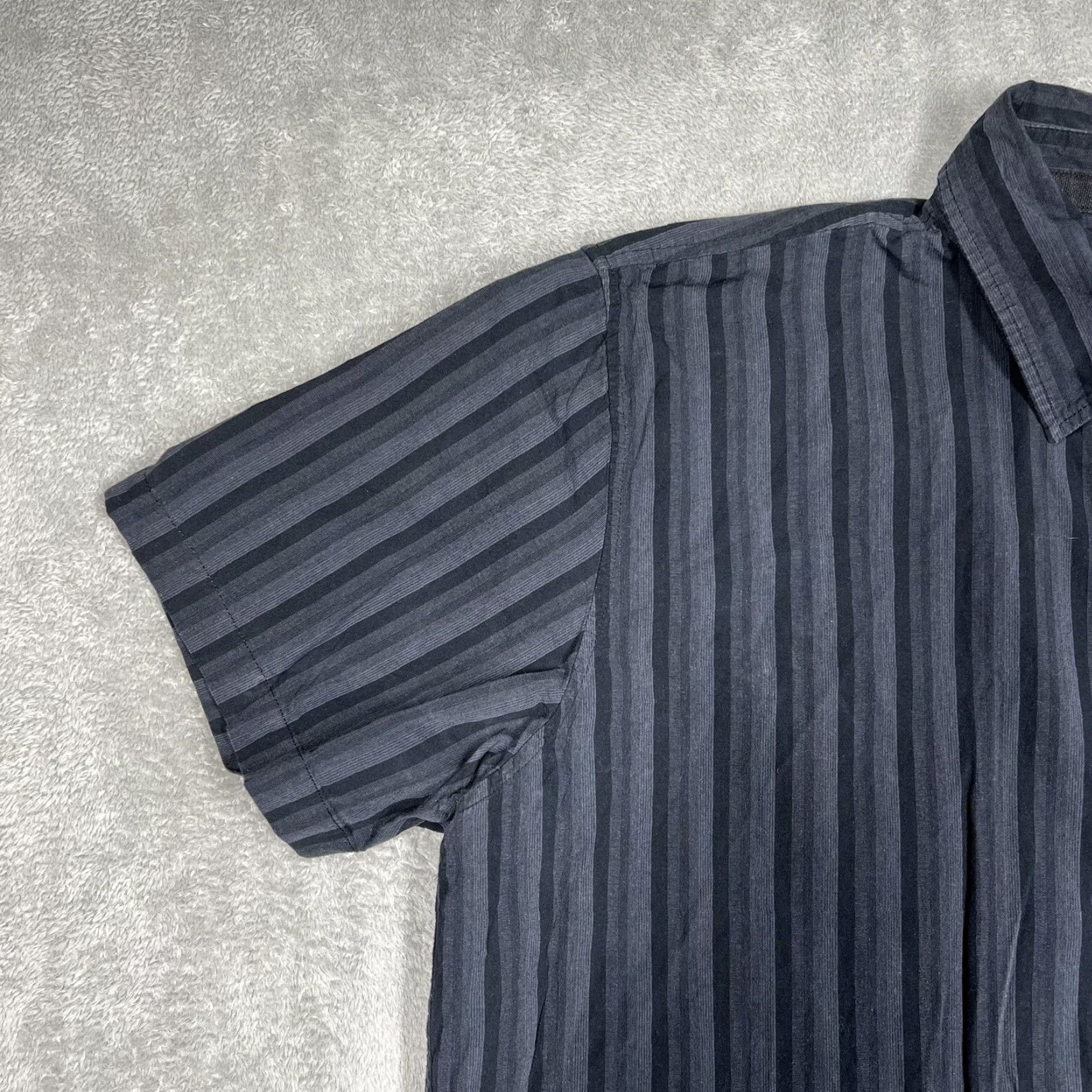 Anchor Blue VINTAGE Anchor Blue Men’s Button-Up Shirt XXL Black Striped Short Sleeve Casual Button-Up Shirt Size US XXL / EU 58 / 5 - 2 Thumbnail