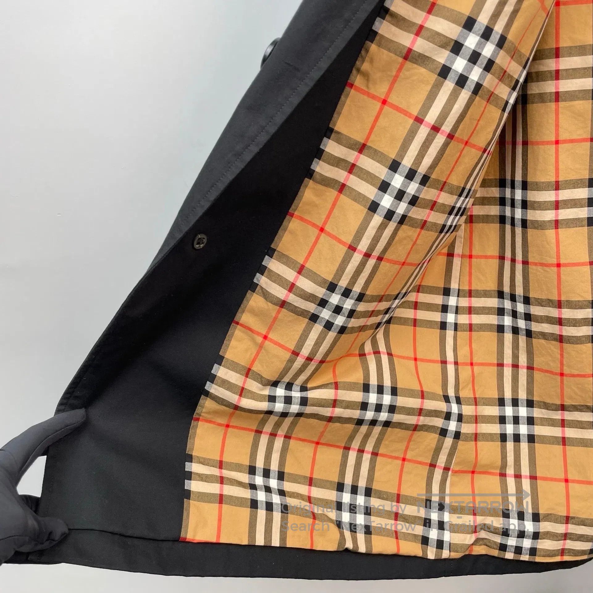 Burberry Burberry Black Plaid Collar Buttoned Long Trench Coat| Size US S / EU 44-46 / 1 - 7 Thumbnail