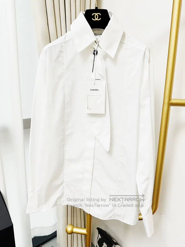 Chanel Chanel 20P white diamond buckle streamer shirt Size XS / US 0-2 / IT 36-38 - 2 Thumbnail
