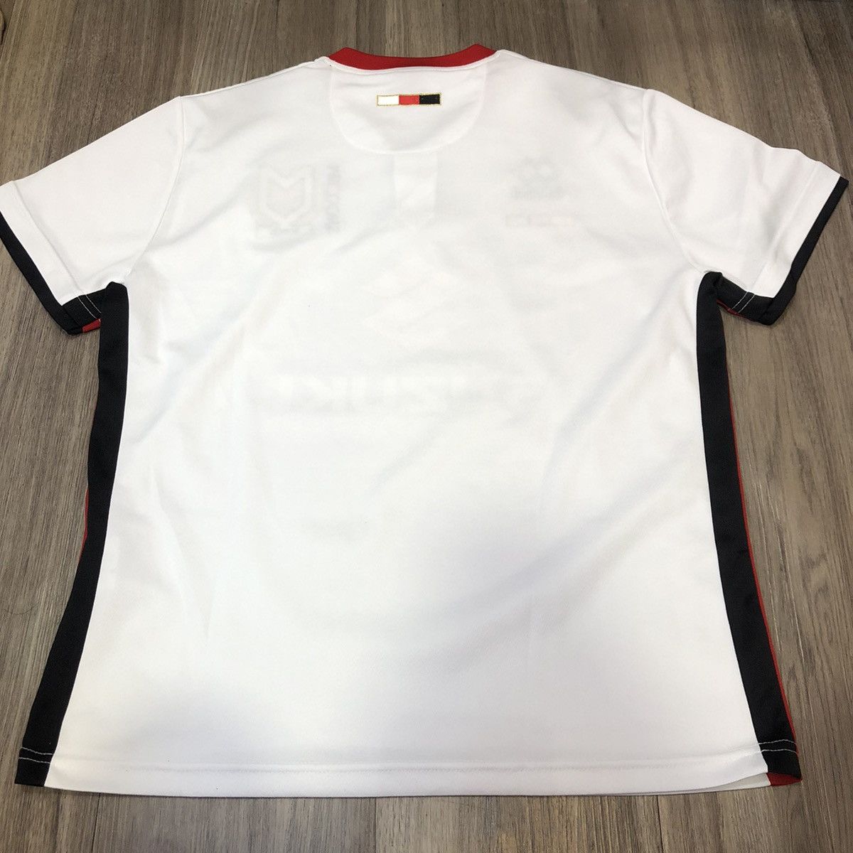 Errea MK Dons 15/16 home shirt Size US S / EU 44-46 / 1 - 2 Thumbnail