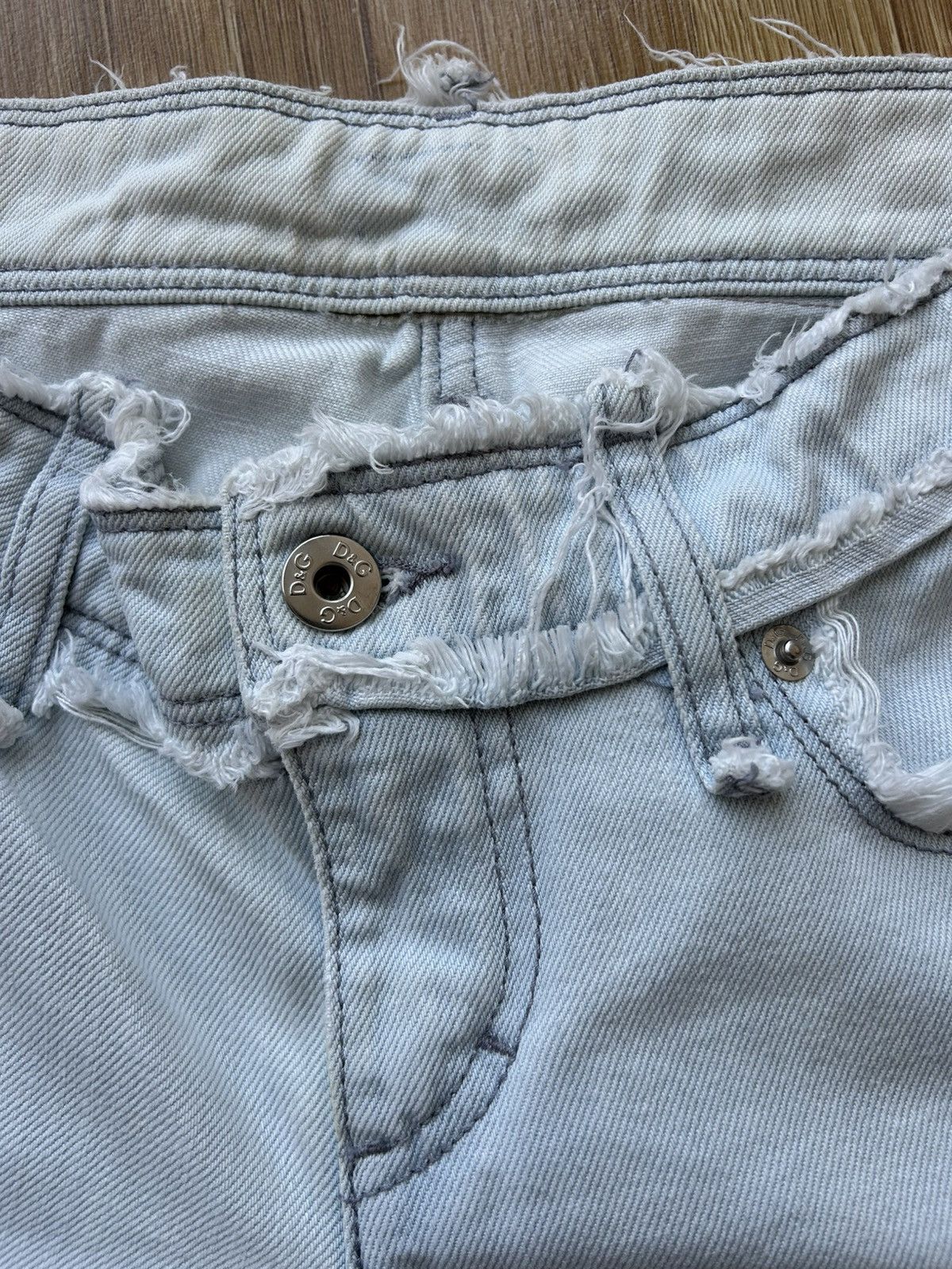 Dolce & Gabbana Dolce & Gabbana Staked and Ripped Slim Fit Jeans Y2K Size 28" / US 6 / IT 42 - 10 Thumbnail