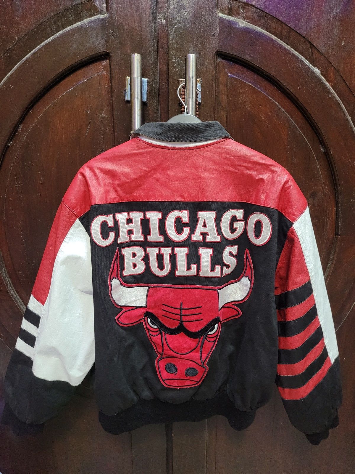 Jeff Hamilton Jeff Hamilton Chicago Bulls Size US L / EU 52-54 / 3 - 2 Thumbnail