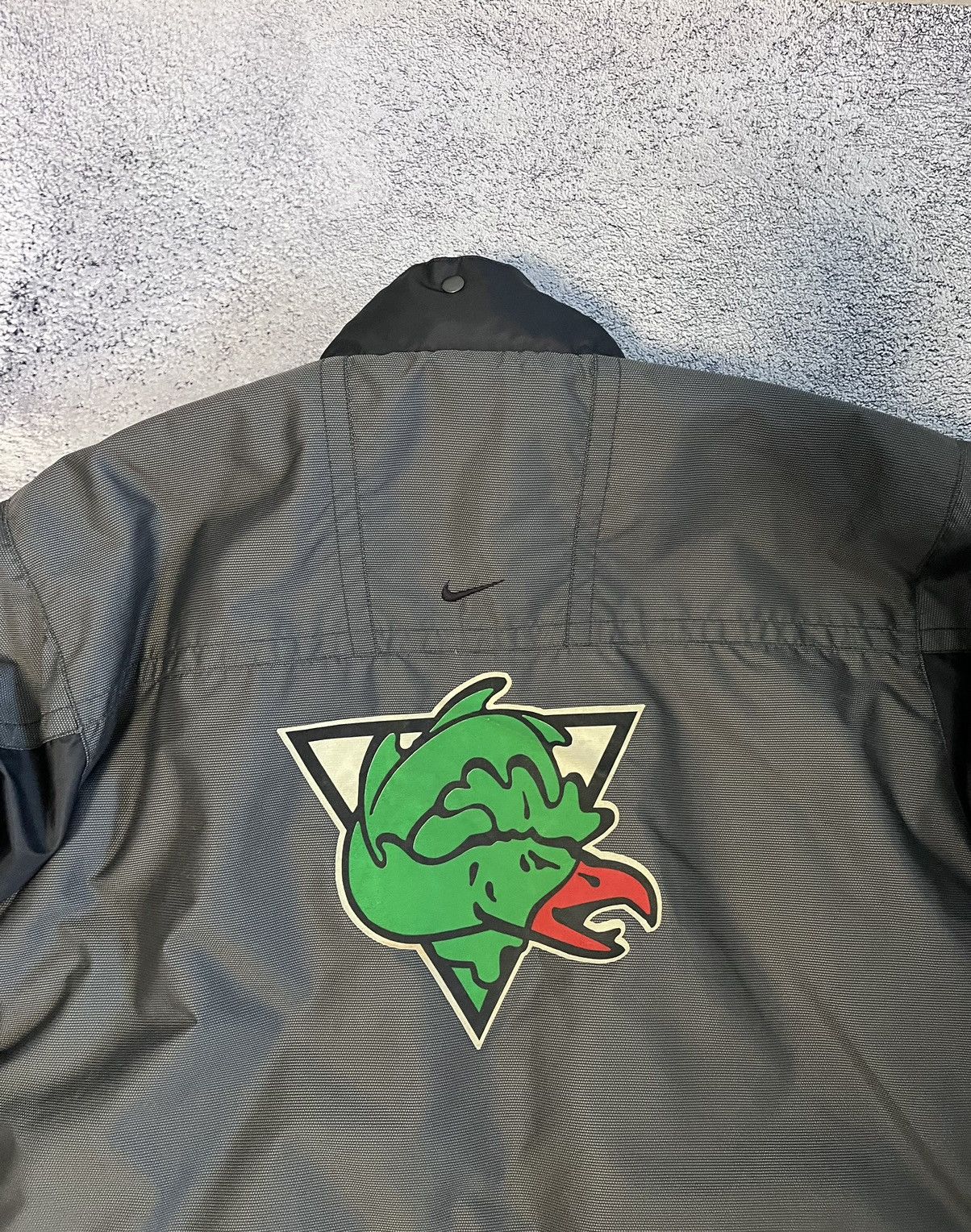 Nike Nike Kids Boys Jacket Dragons EHC Basel KLH Hockey Vintage Size US XS / EU 42 / 0 - 11 Thumbnail