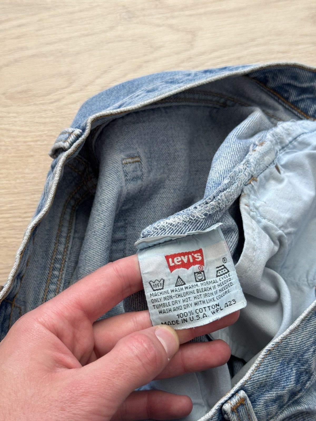 Levi's Vintage 90’s Levi’s Distressed Made In USA Blue Denim Jeans Size US 32 / EU 48 - 9 Thumbnail