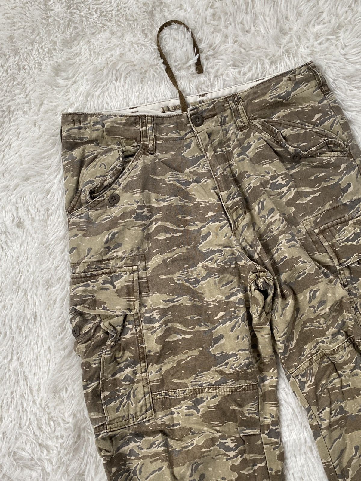 Uniqlo NICE🔥UNIQLO Tiger Stripe Camo Military Cargo pant Size US 32 / EU 48 - 5 Thumbnail