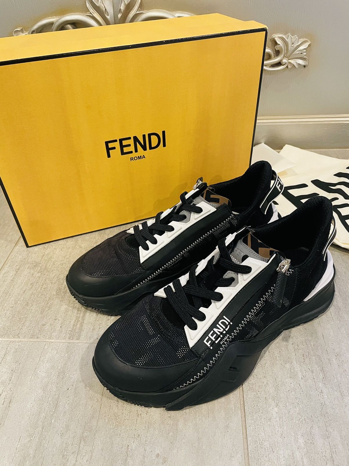 Fendi Fendi Flow Logo Low Top Sneaker Black Women Size US 9.5 / IT 39.5 - 4 Thumbnail