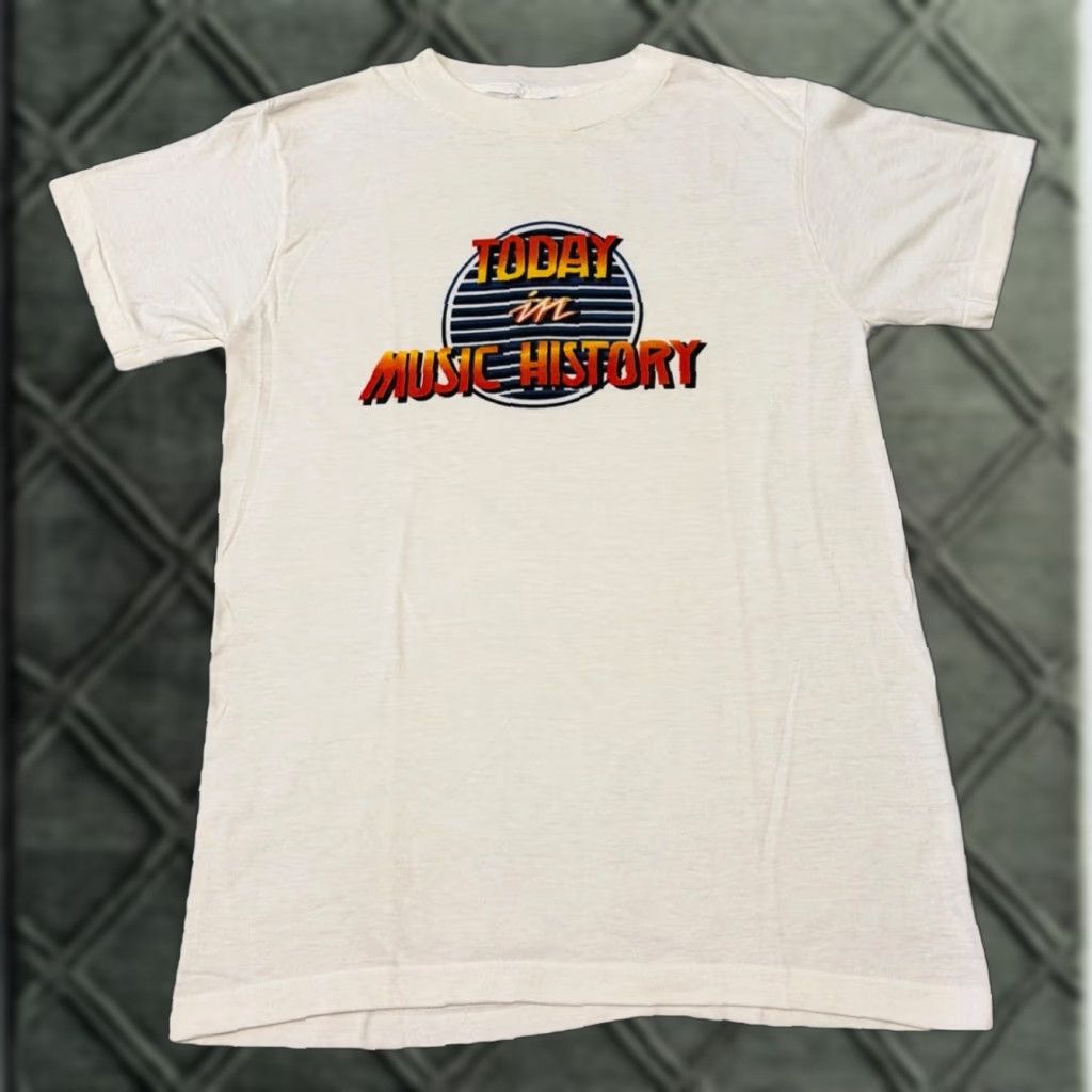 Vintage VINTAGE 1980s Today In Music History MTV TV Promo White T-Shirt Medium Unisex Adults M Music T-Shirt Ched Mens Womens Size US M / EU 48-50 / 2 - 1 Thumbnail