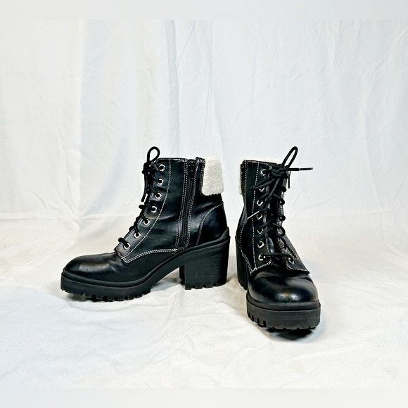 Other Vintage No Boundaries Chunky Black Fur Lace Zip Ankle Boots Size US 9 / IT 39 - 2 Thumbnail